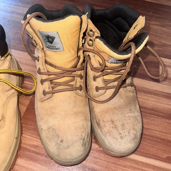 Men's Tan Work Boots - Picture 3 of 6